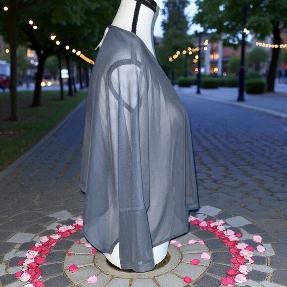 New With Tags Gray MarlaWynne Collection Chiffon Mesh Open Shrug Size Med - Picture 3 of 9